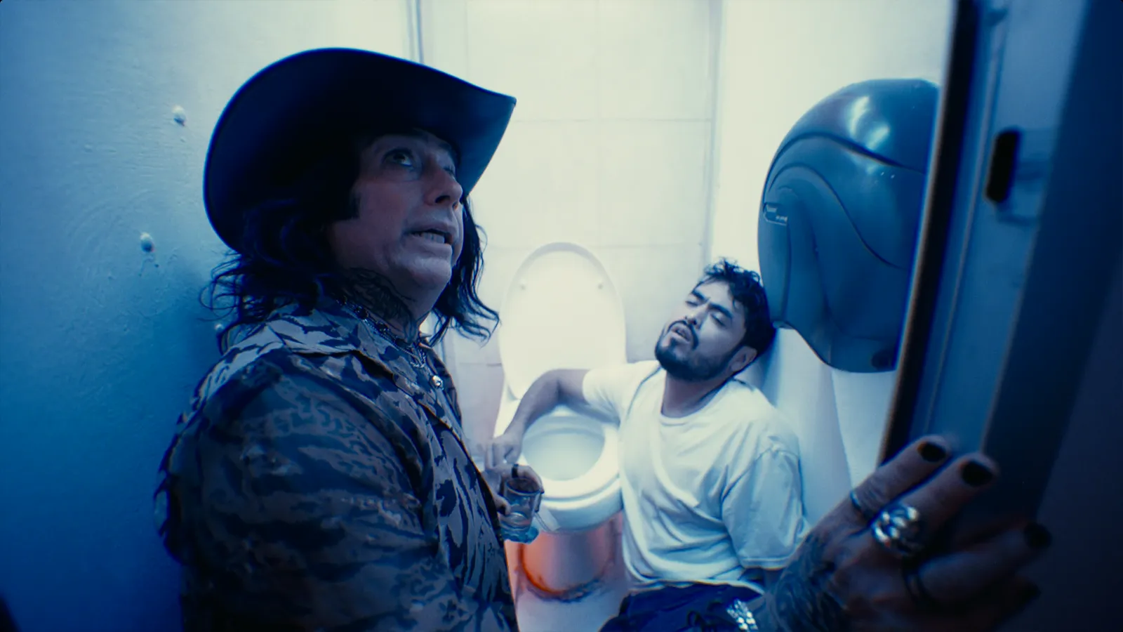 a-toda-madre-still-02