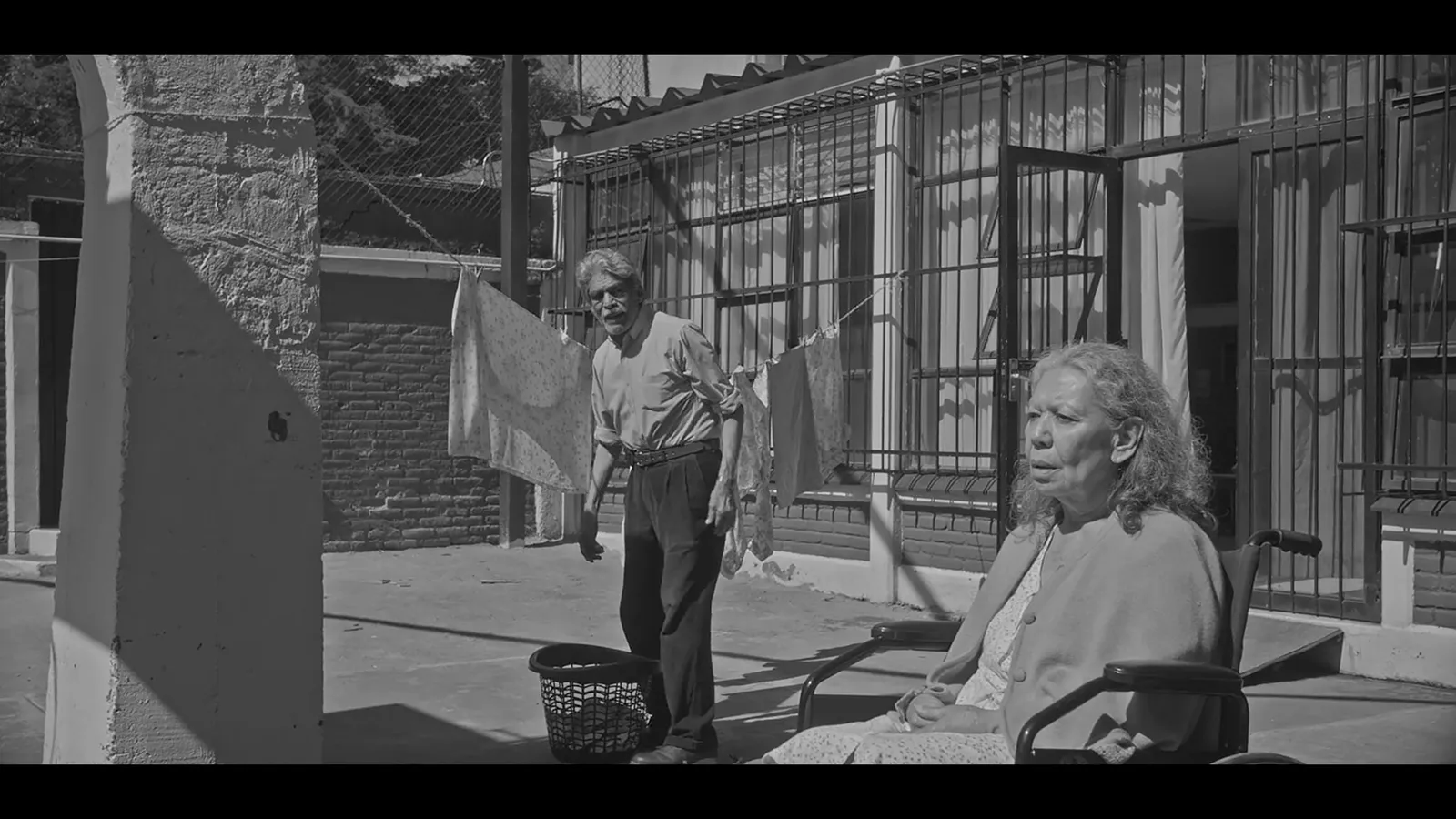 el-conserje-still-01