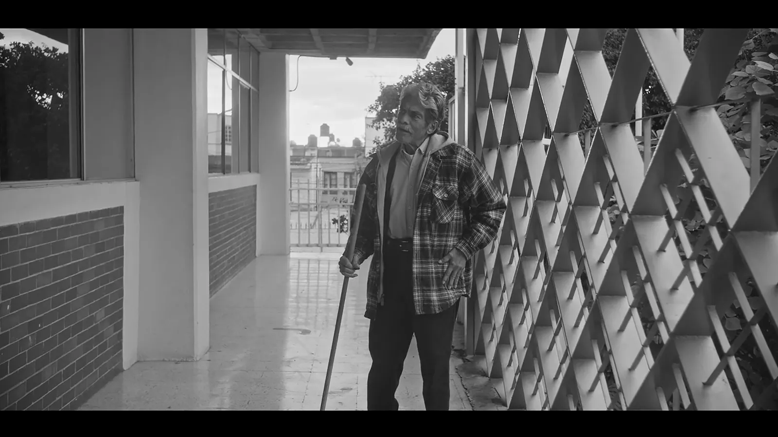 el-conserje-still-10