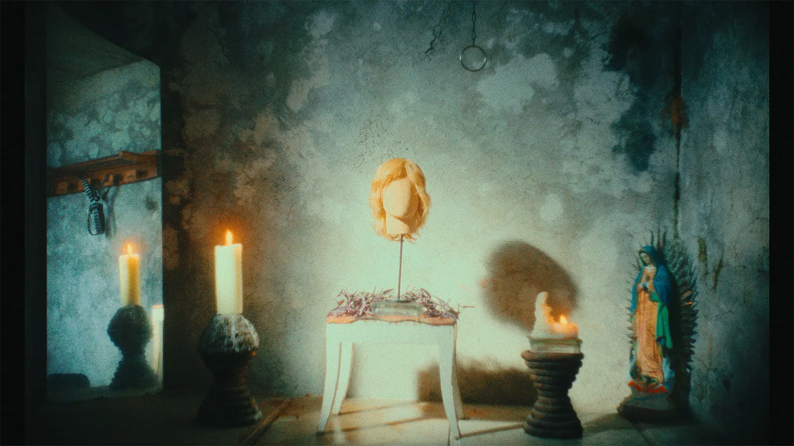 la-peluca-still-04